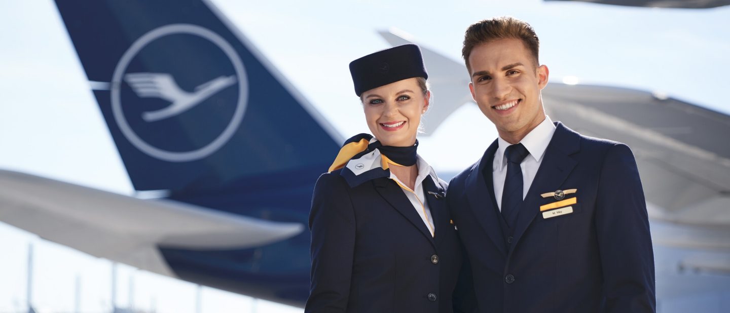 Flight attandant on duty / Flugbegleiter in Uniform